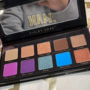 Violet Voss Essentials 2 Pro Series Palette